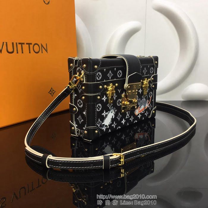 路易威登LV 頂級原單 M44461 2019早春系列 Petite Malle手袋 飾有活潑可愛的貓犬圖案  YDH2443